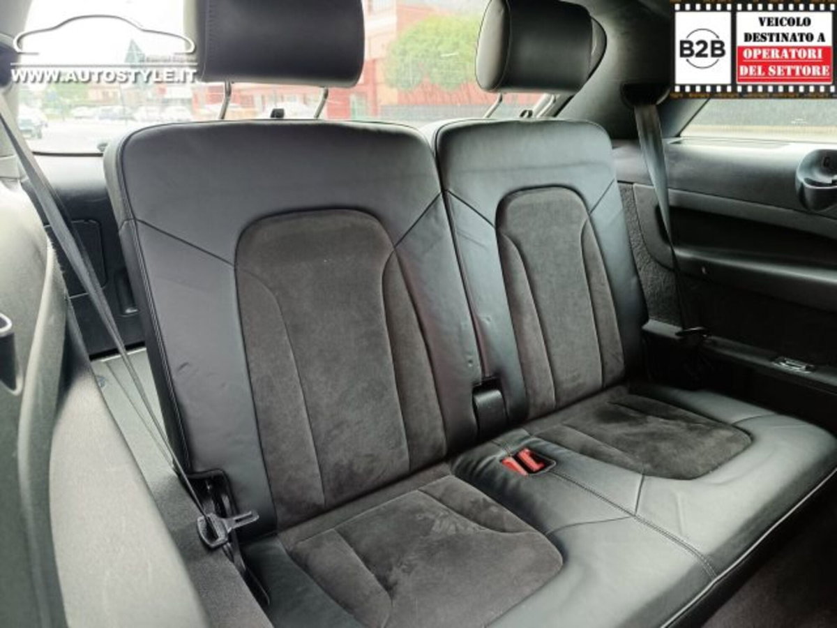 Audi Q7 3.0 V6 TDI 240 CV clean diesel quattro tiptronic (17)