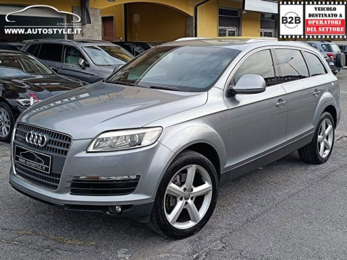 Audi Q7 3.0 V6 TDI 240 CV clean diesel quattro tiptronic (19)