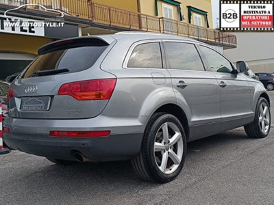 Audi Q7 3.0 V6 TDI 240 CV clean diesel quattro tiptronic (7)