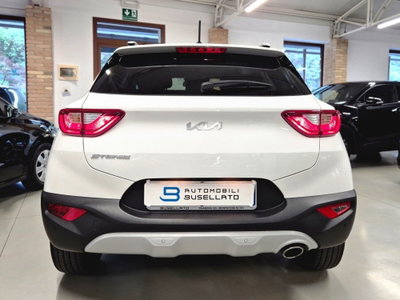 Kia Stonic 1.0 T-GDi 100 CV MHEV iMT Style (16)