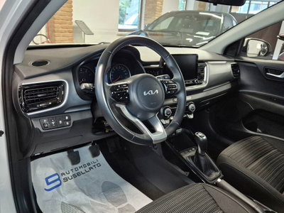Kia Stonic 1.0 T-GDi 100 CV MHEV iMT Style (5)