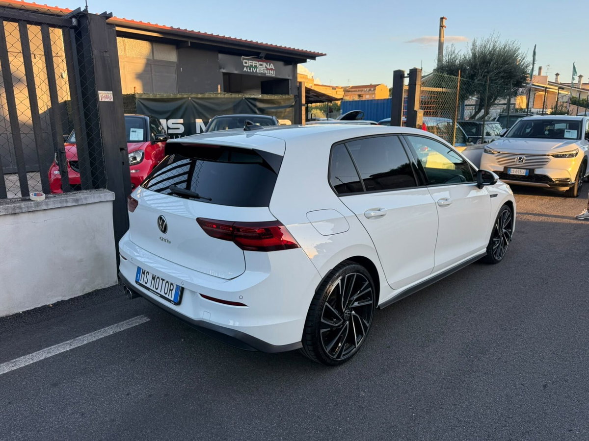Volkswagen Golf 2.0 TDI GTD DSG (2)