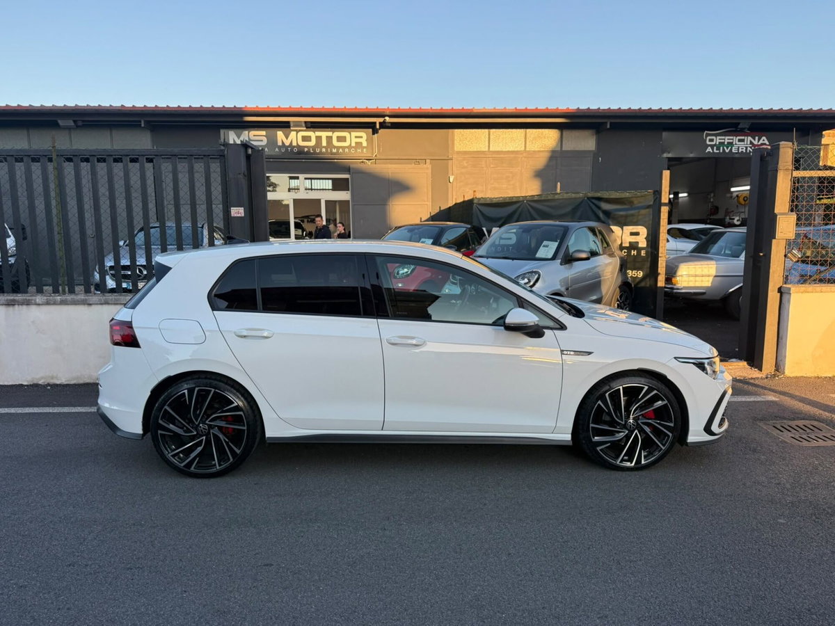 Volkswagen Golf 2.0 TDI GTD DSG (3)