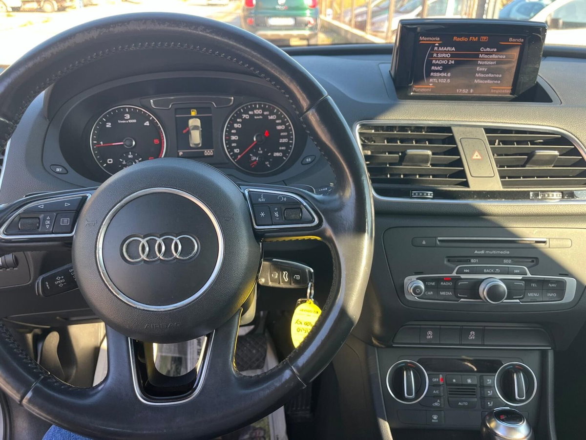Audi Q3 2.0 TDI 150 CV quattro S tronic Business (11)