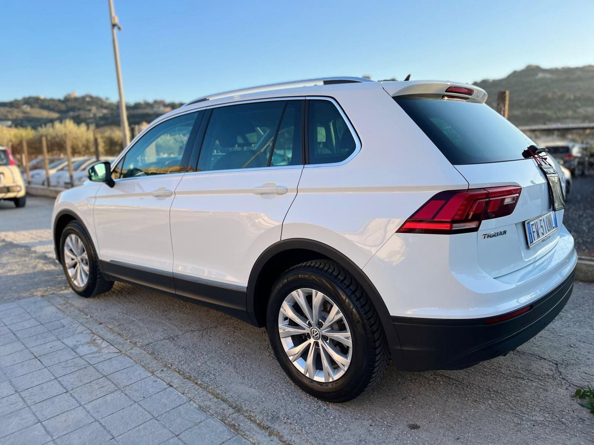 Volkswagen Tiguan 1.6 TDI SCR Urban BlueMotion Technology (9)