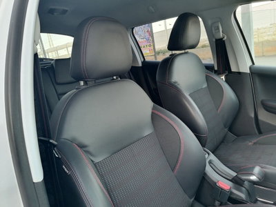 Peugeot 2008 100 GT Line (10)