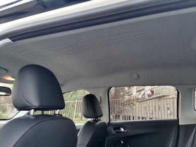Peugeot 2008 100 GT Line (13)