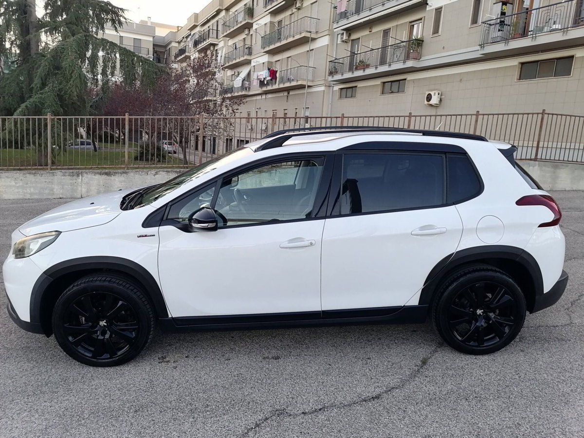 Peugeot 2008 100 GT Line (3)