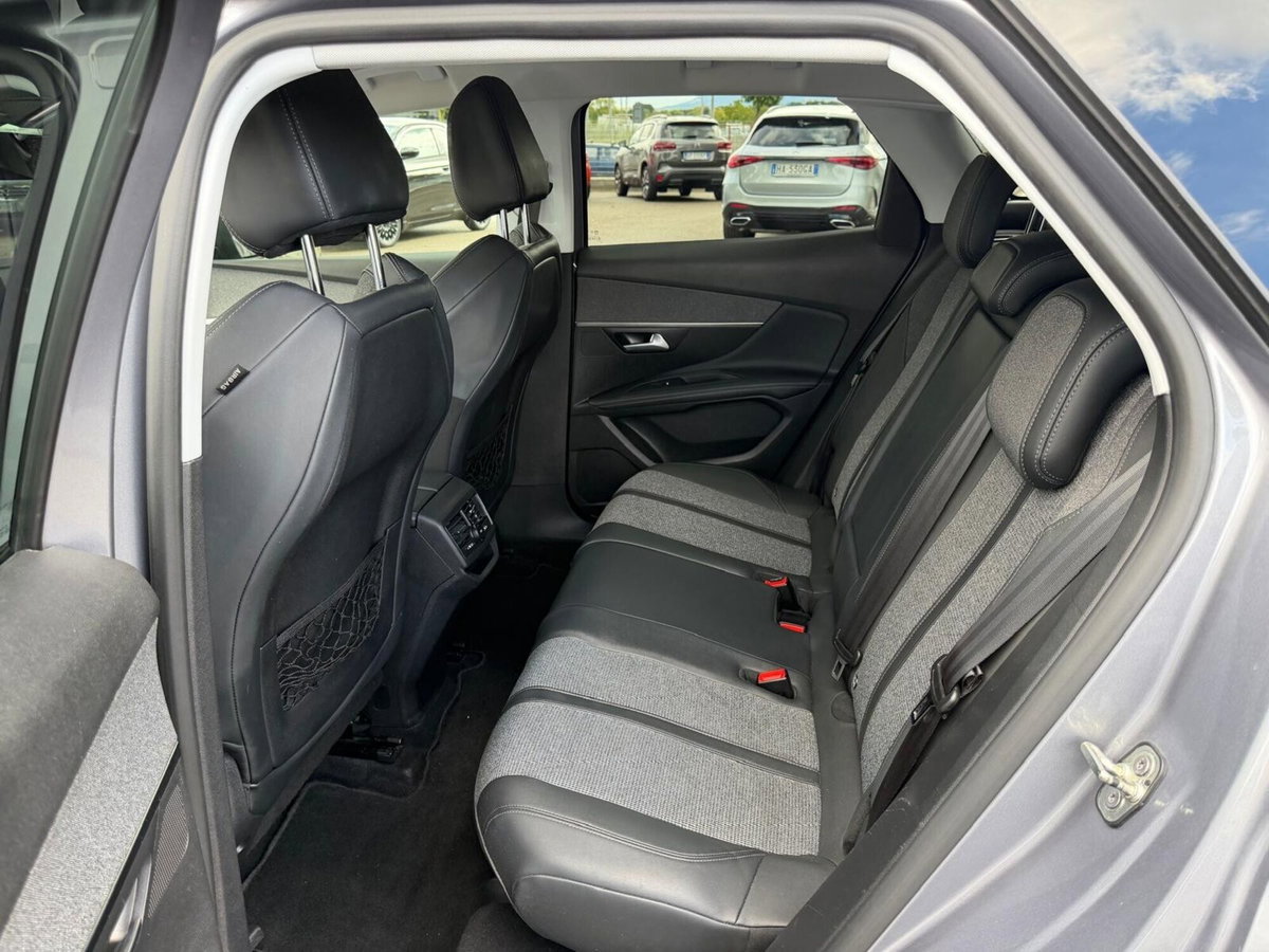 Peugeot 3008 BlueHDi 130 S&S EAT8 Allure Pack (12)