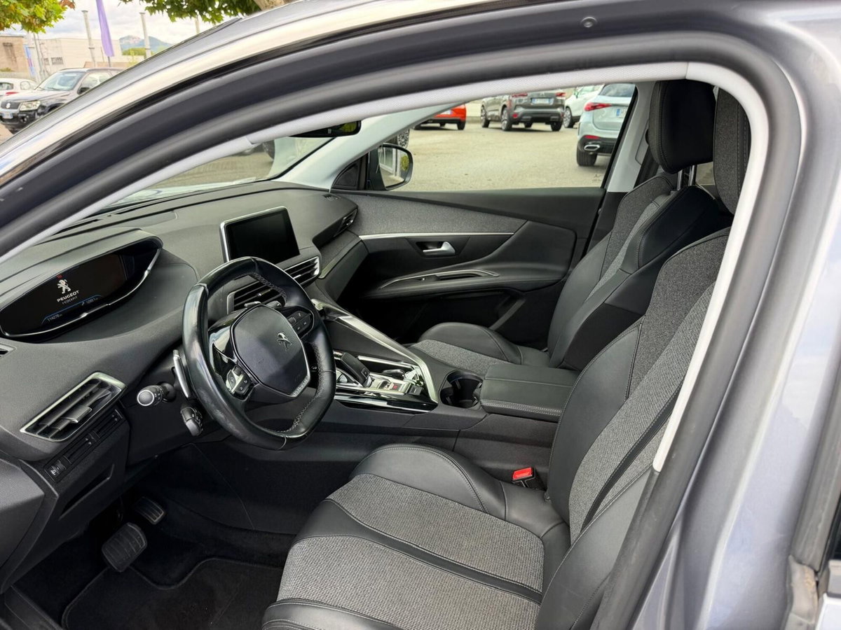 Peugeot 3008 BlueHDi 130 S&S EAT8 Allure Pack (9)