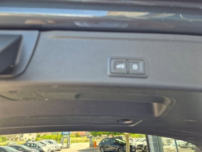 Audi A4 Avant 40 TDI quattro S tronic S line edition (17)