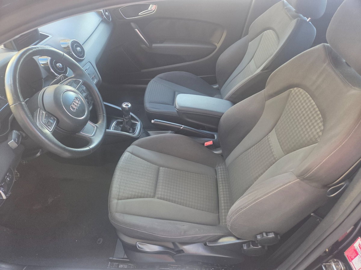 Audi A1 1.2 TFSI Attraction (15)