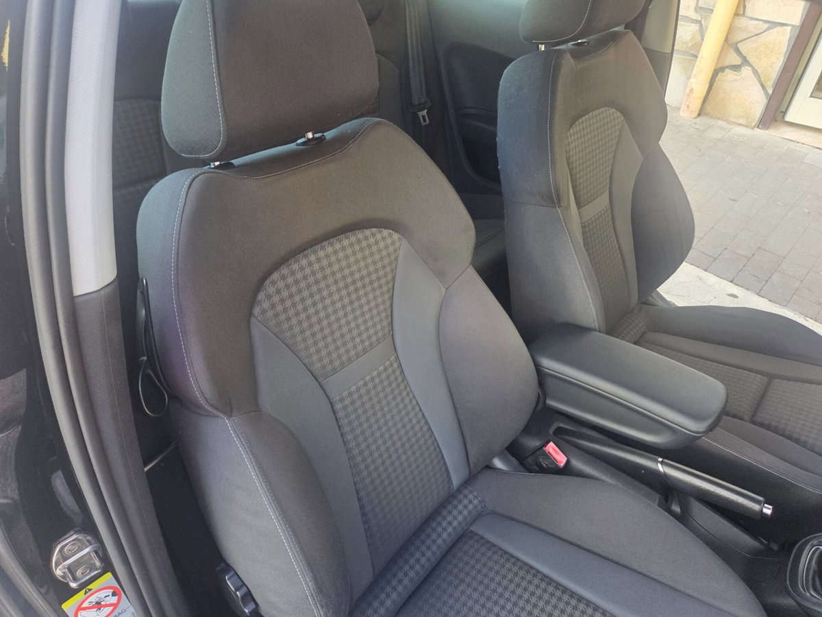 Audi A1 1.2 TFSI Attraction (16)