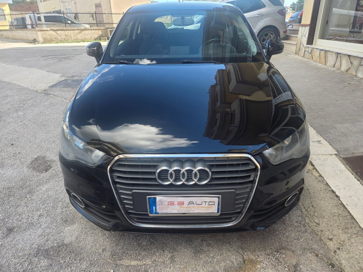 Audi A1 1.2 TFSI Attraction (3)