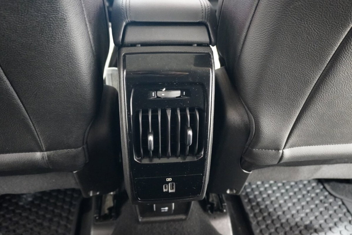 Jeep Compass 1.6 Multijet II 2WD Limited (12)