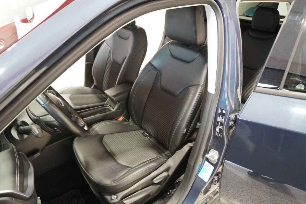 Jeep Compass 1.6 Multijet II 2WD Limited (15)