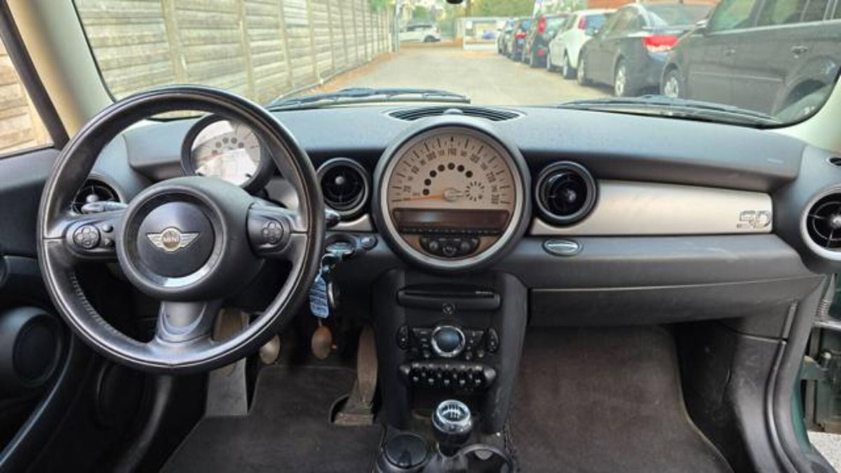 MINI Mini Clubman 1.6 16V Cooper D Clubman (7)