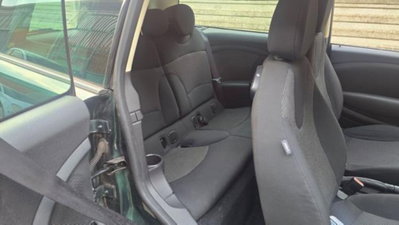 MINI Mini Clubman 1.6 16V Cooper D Clubman (8)