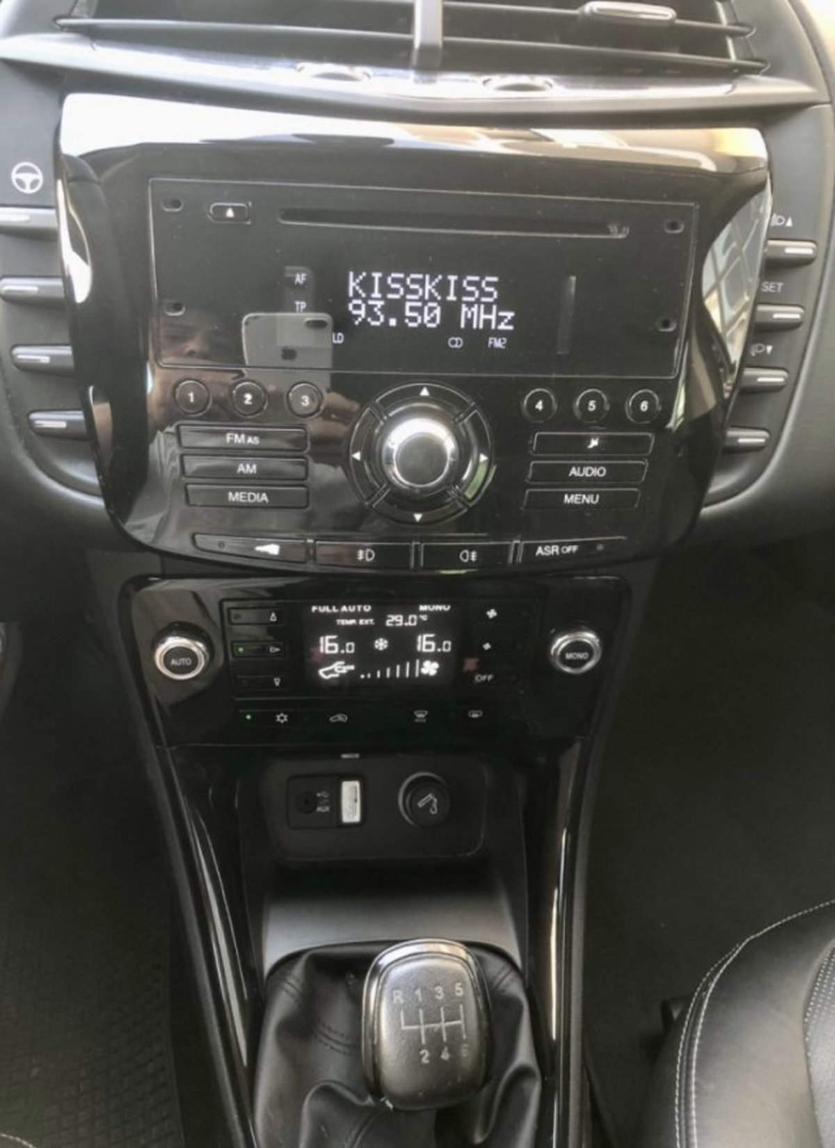 Lancia Delta 1.6 MJT DPF Gold (15)