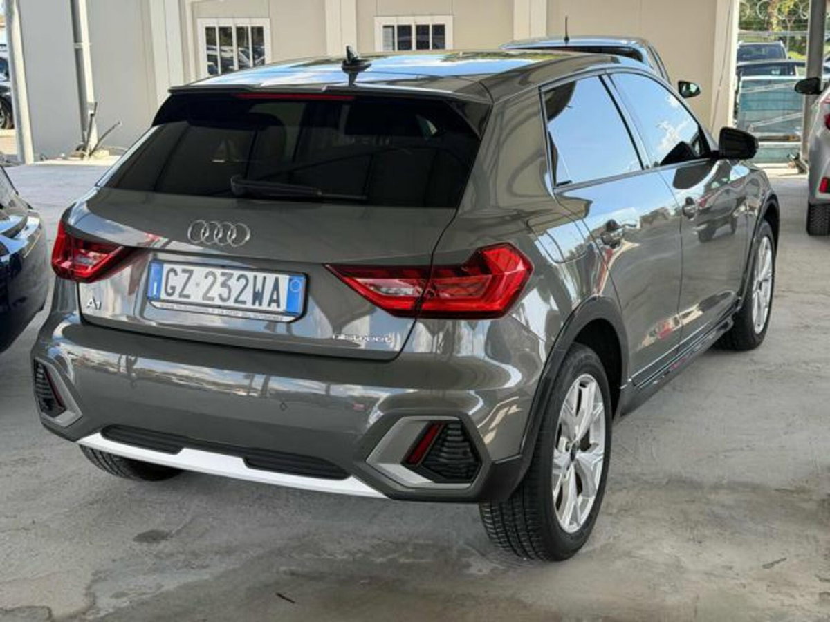 Audi A1 allstreet allstreet 30 TFSI S tronic Identity Contrast (19)