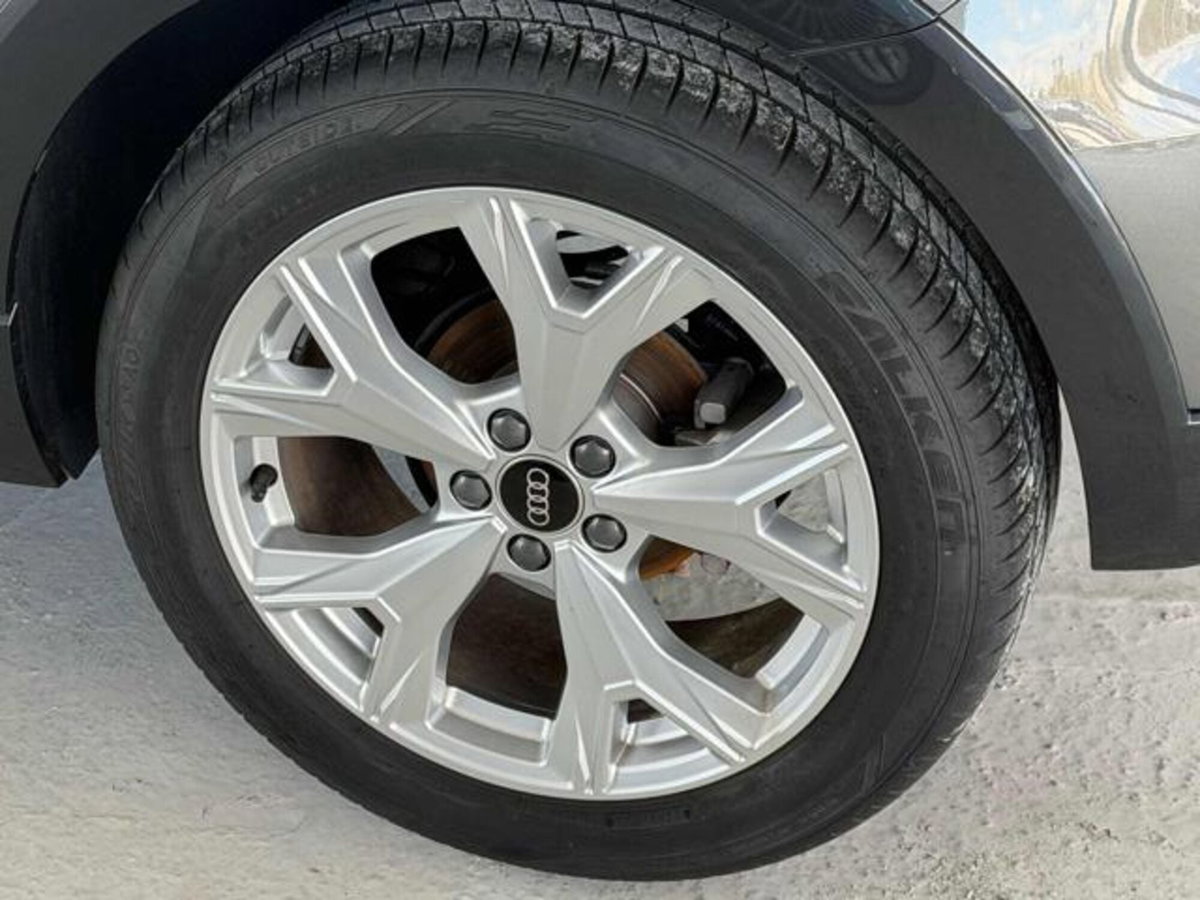 Audi A1 allstreet allstreet 30 TFSI S tronic Identity Contrast (6)