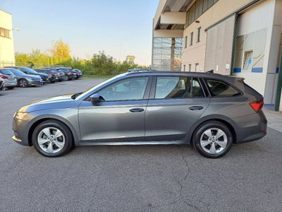 Skoda Octavia Station Wagon 2.0 TDI EVO SCR 150 CV DSG 4x4 Wagon Executive (6)