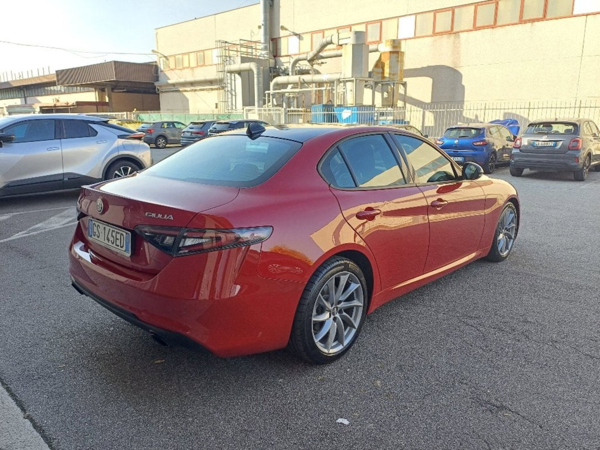 Alfa Romeo Giulia 2.2 Turbodiesel 160 CV AT8 Sprint (4)