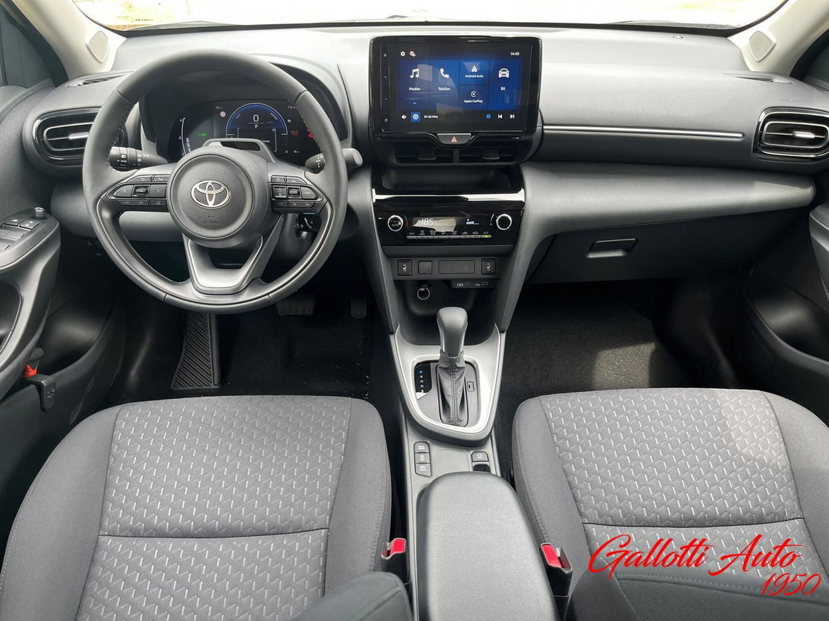 Toyota Yaris Cross Active fwd 115cv e-cvt (11)