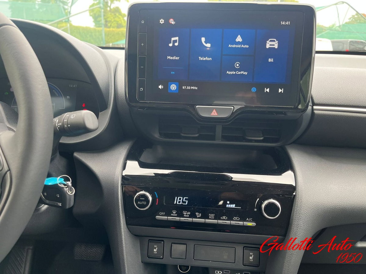 Toyota Yaris Cross Active fwd 115cv e-cvt (17)