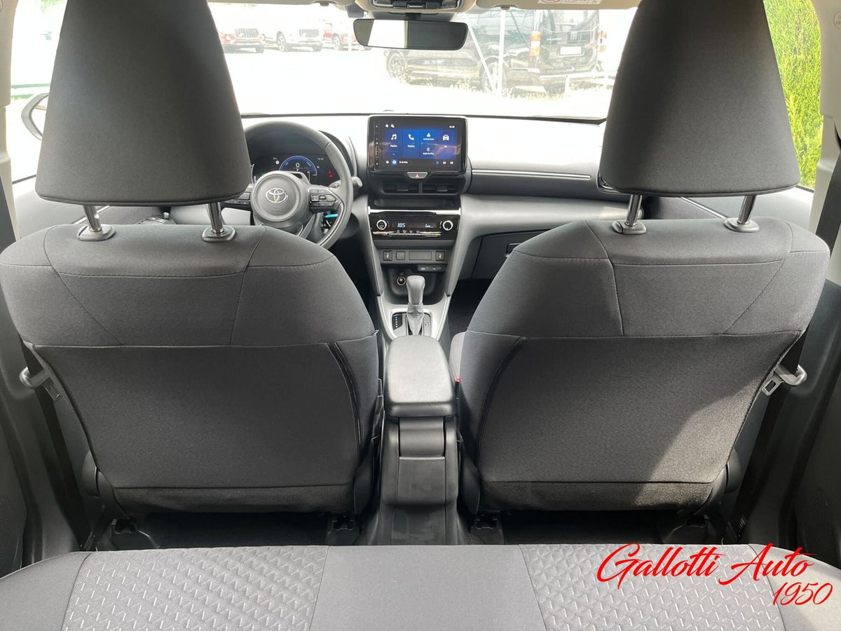 Toyota Yaris Cross Active fwd 115cv e-cvt (19)