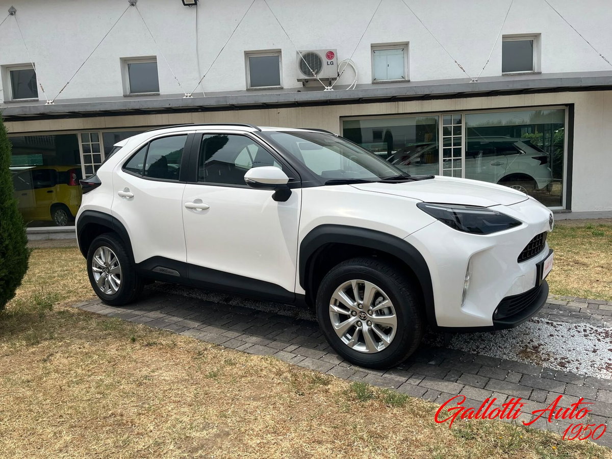 Toyota Yaris Cross Active fwd 115cv e-cvt (6)