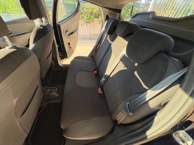 Lancia Ypsilon 1.2 69 CV 5 porte Silver (12)