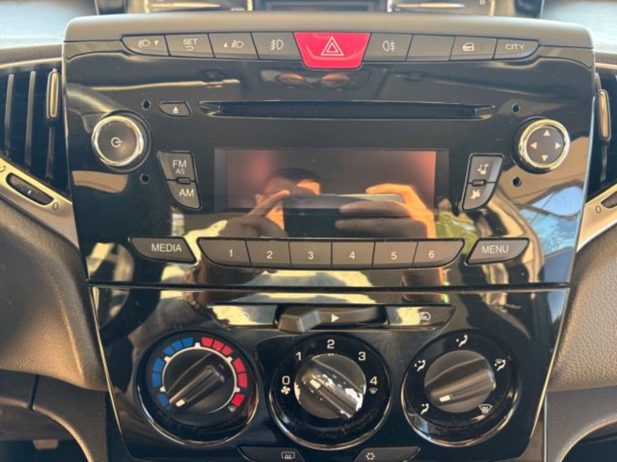 Lancia Ypsilon 1.2 69 CV 5 porte Silver (16)