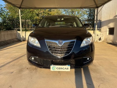 Lancia Ypsilon 1.2 69 CV 5 porte Silver (2)