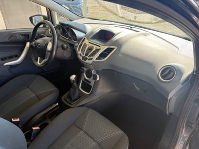 Ford Fiesta 1.2 82 CV 5 porte Titanium (7)