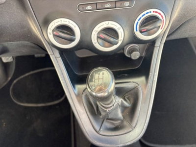 Hyundai i10 1.0 GPL Econext Tech (17)