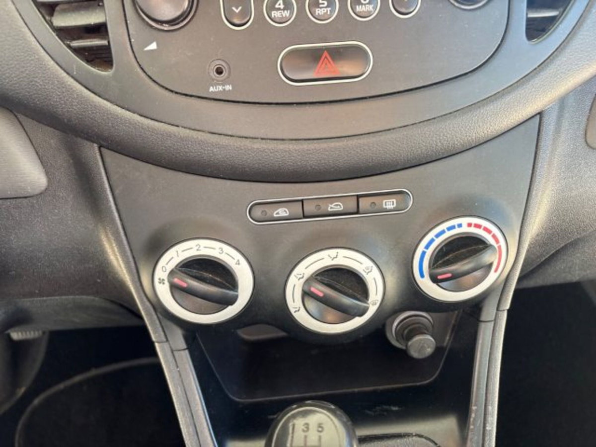 Hyundai i10 1.0 GPL Econext Tech (18)