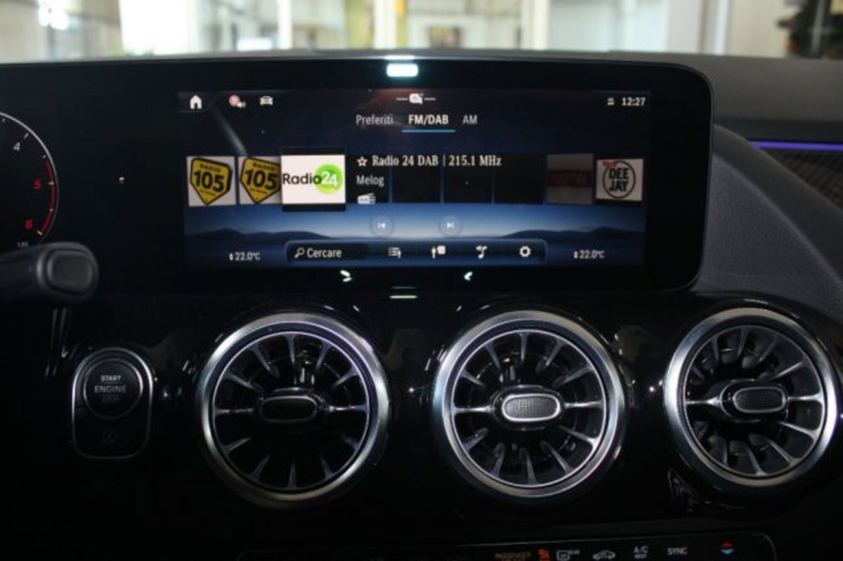 Mercedes-Benz GLA SUV 200 d AMG Line Premium Plus 4matic auto (12)