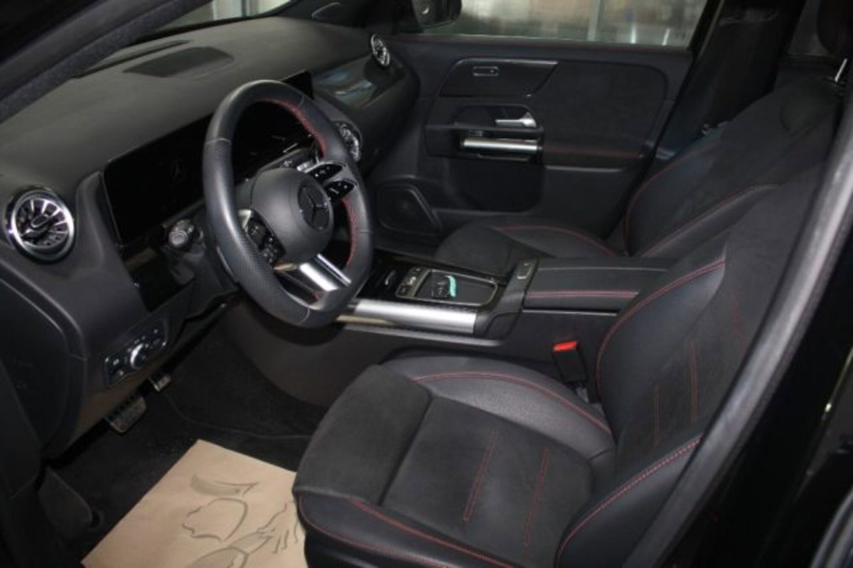 Mercedes-Benz GLA SUV 200 d AMG Line Premium Plus 4matic auto (8)