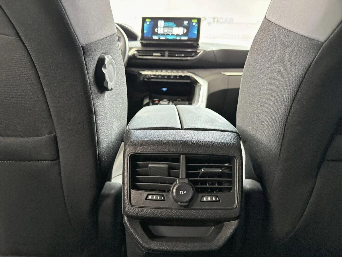 Peugeot 3008 Hybrid 225 e-EAT8 Allure Pack (12)