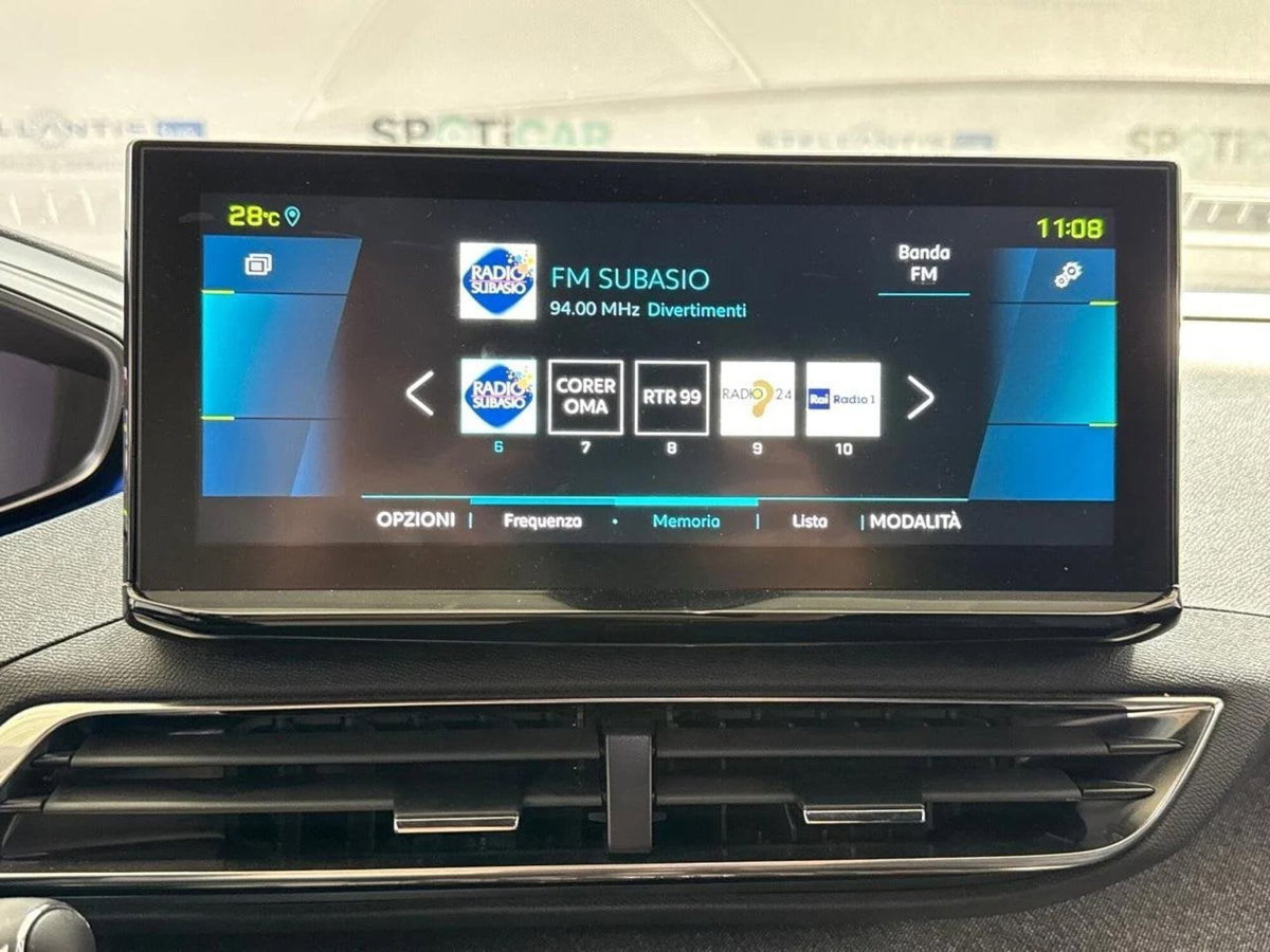 Peugeot 3008 Hybrid 225 e-EAT8 Allure Pack (7)