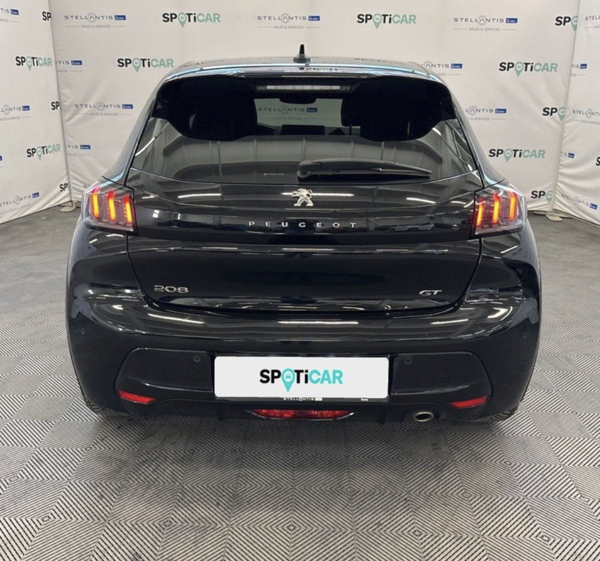 Peugeot 208 PureTech 100 Stop&Start EAT8 5 porte GT (5)
