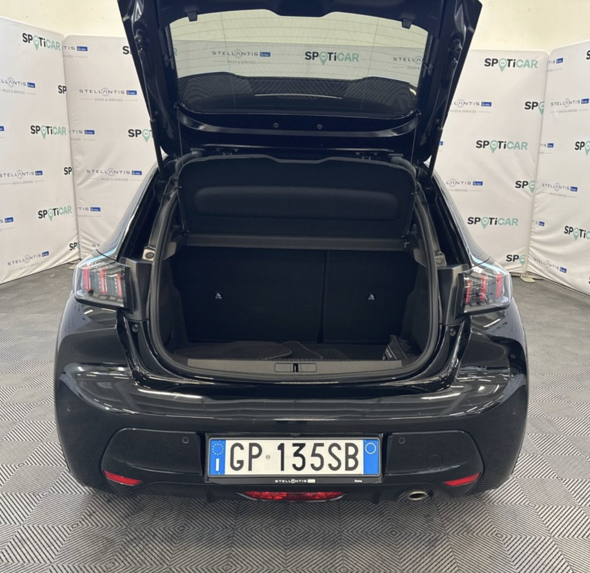 Peugeot 208 PureTech 100 Stop&Start EAT8 5 porte GT (6)