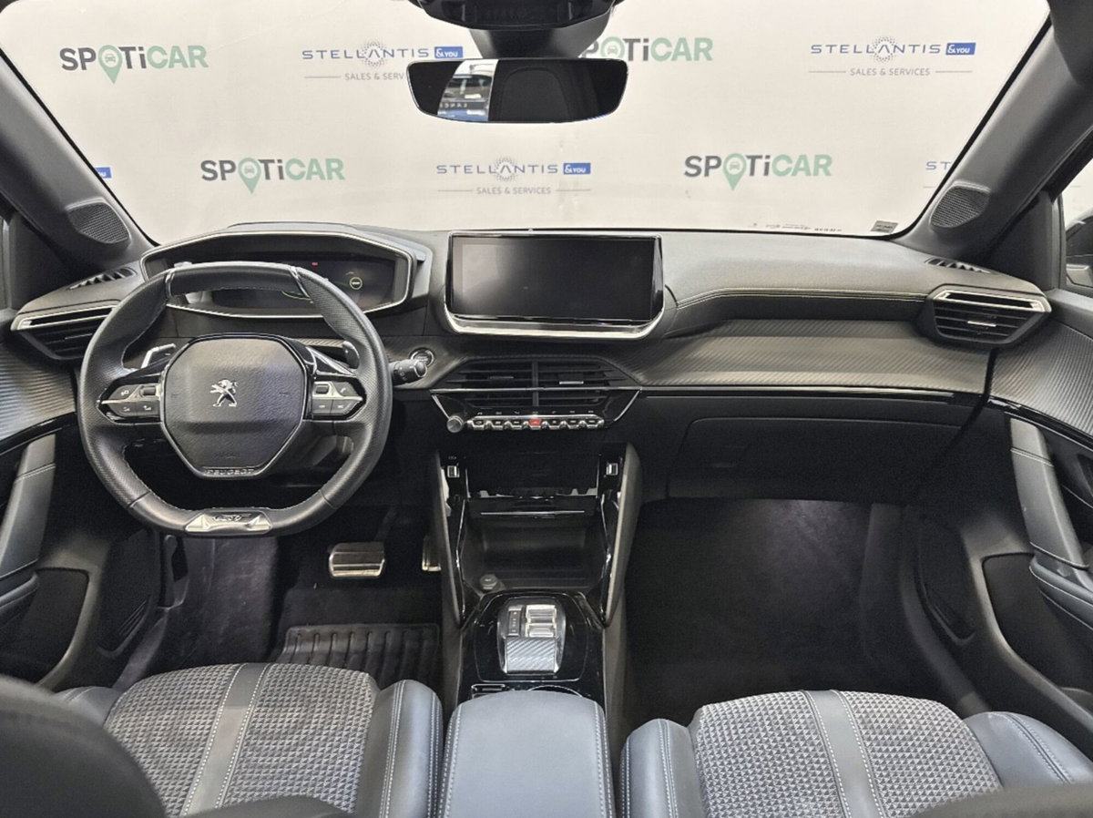 Peugeot 208 PureTech 100 Stop&Start EAT8 5 porte GT (8)