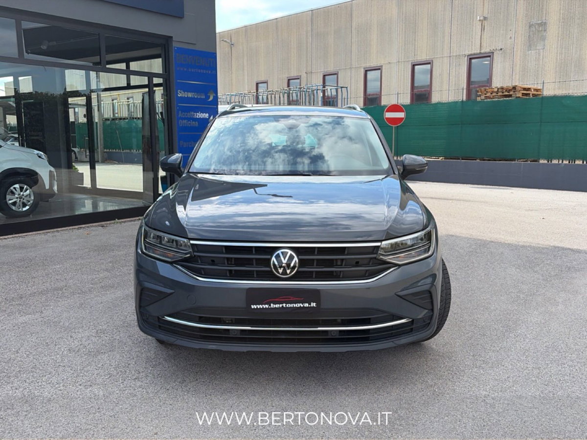 Volkswagen Tiguan 1.5 TSI 150 CV DSG ACT Life (4)