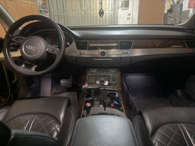 Audi A8 4.2 V8 FSI quattro tiptronic (7)