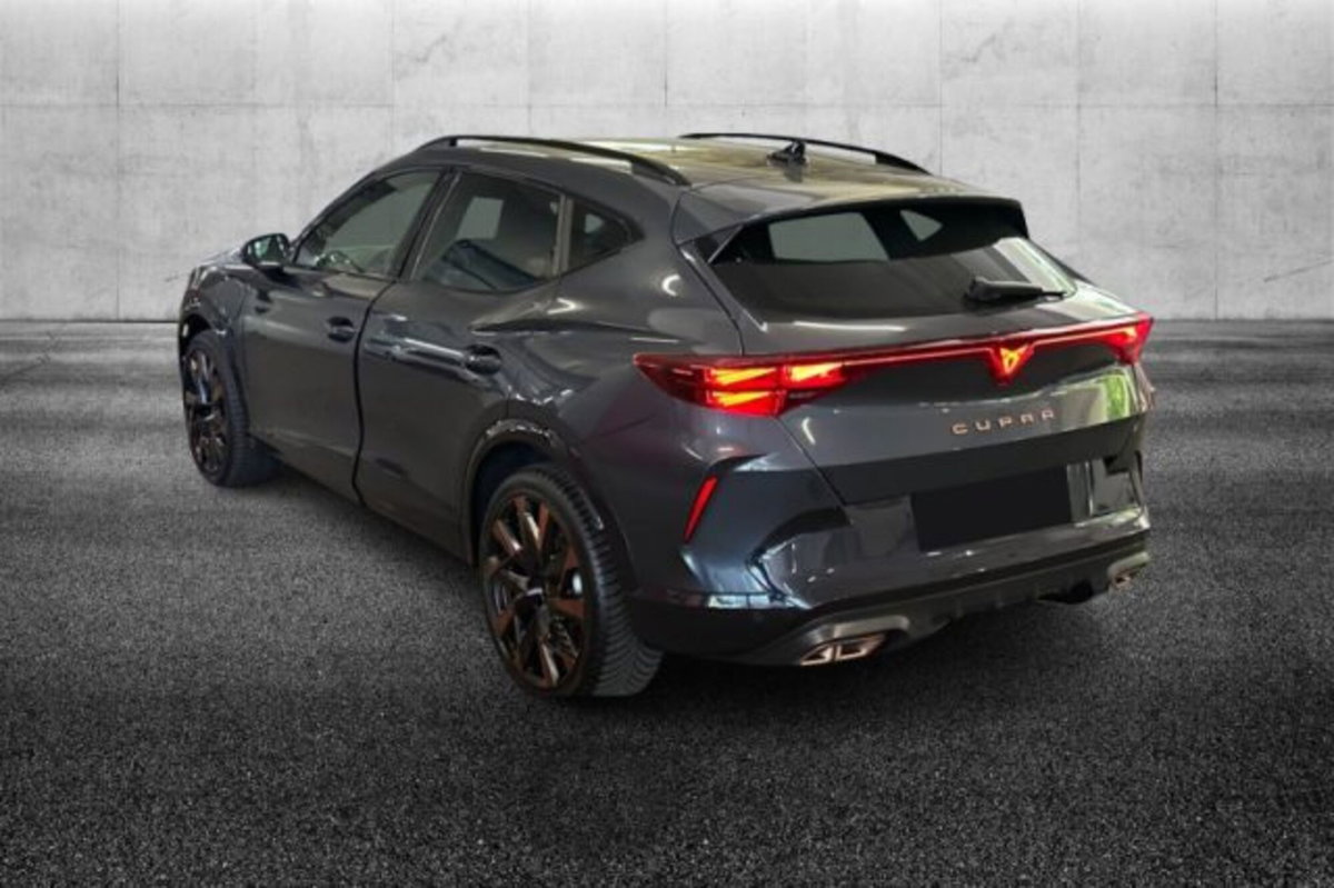 Cupra Formentor 1.5 e-hybrid VZ Extreme 272cv dsg (3)