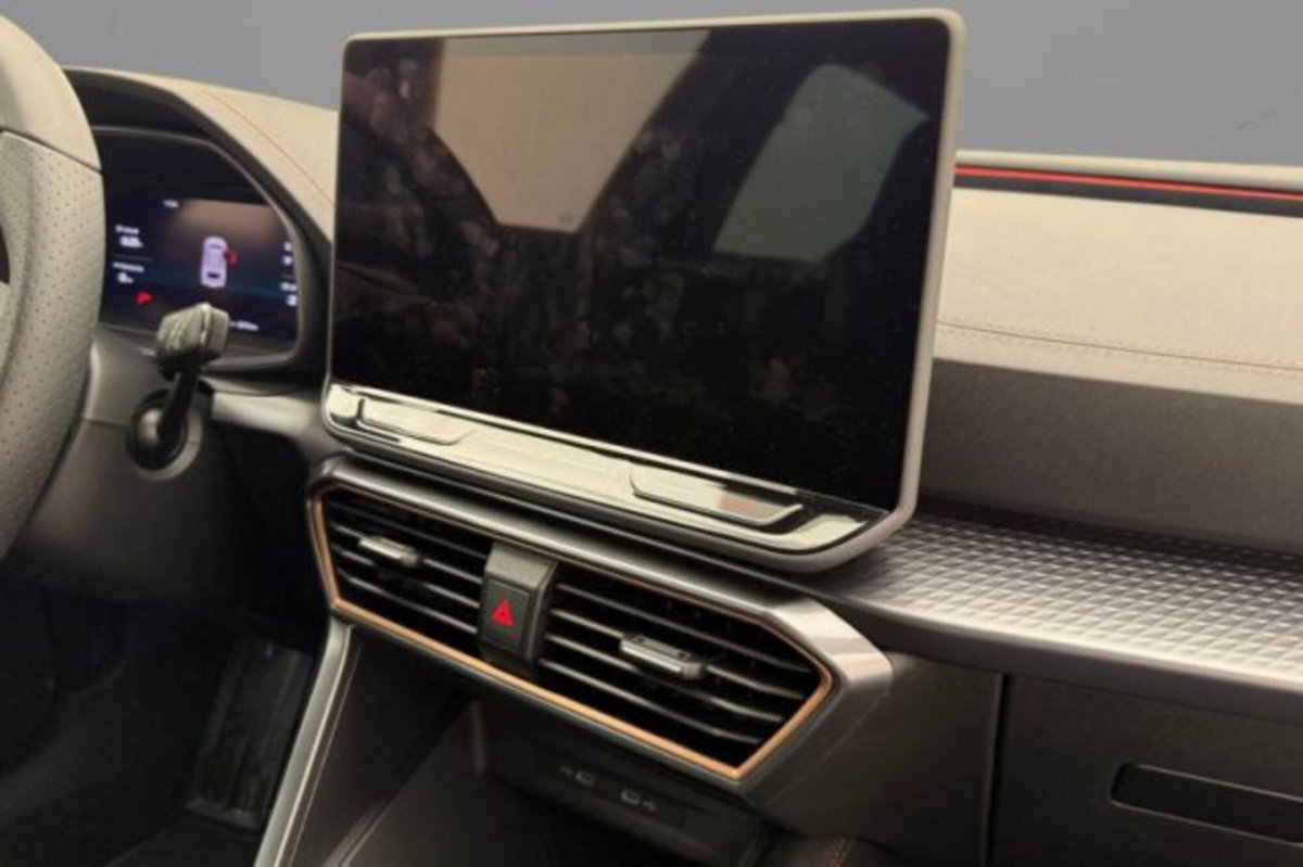 Cupra Formentor 1.5 e-hybrid VZ Extreme 272cv dsg (8)