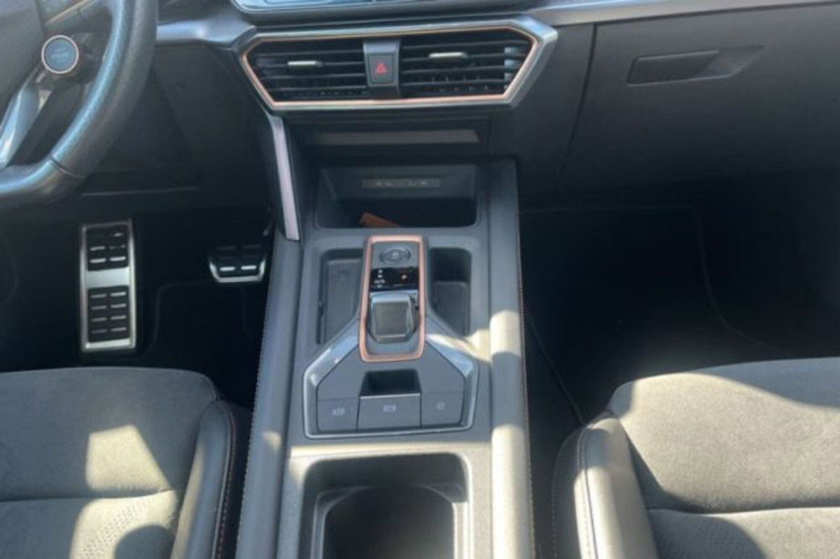 Cupra Formentor 1.5 e-hybrid VZ Extreme 272cv dsg (8)