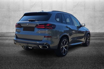 BMW X5 xDrive30d 48V Msport (2)